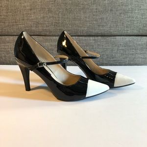 Black & White high heels Dana Buchman Sz 9.5